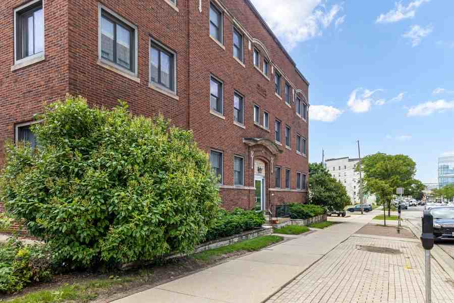 2311 East North Avenue #7