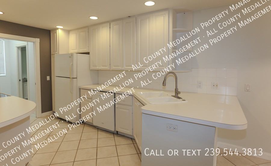 5823 Cove Cir - Photo 6 of 22