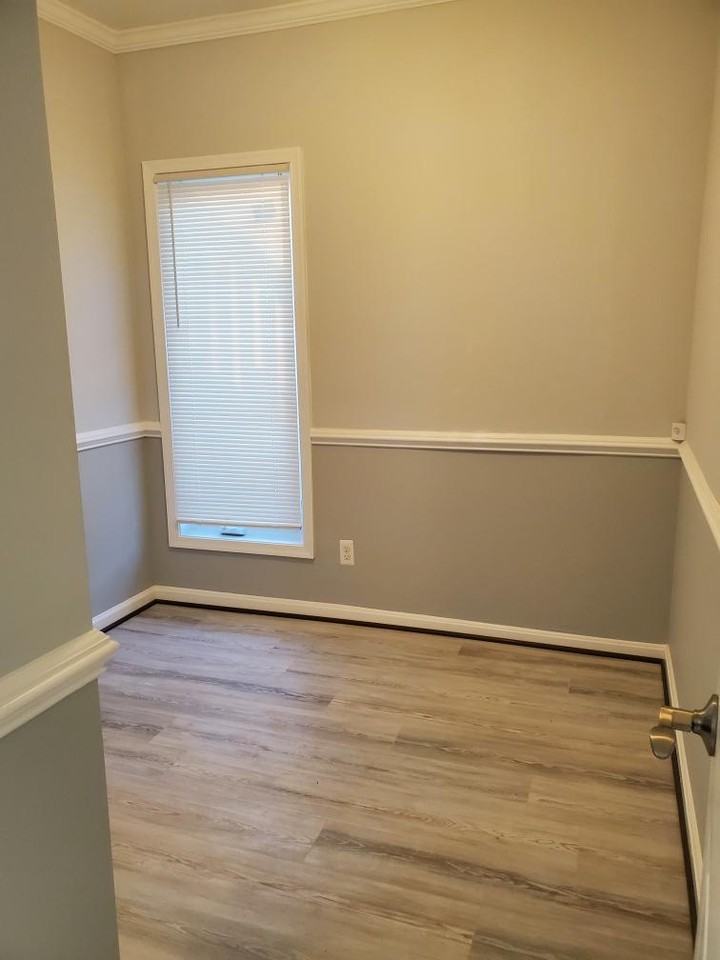 3247 Magnolia Avenue - Photo 3 of 11