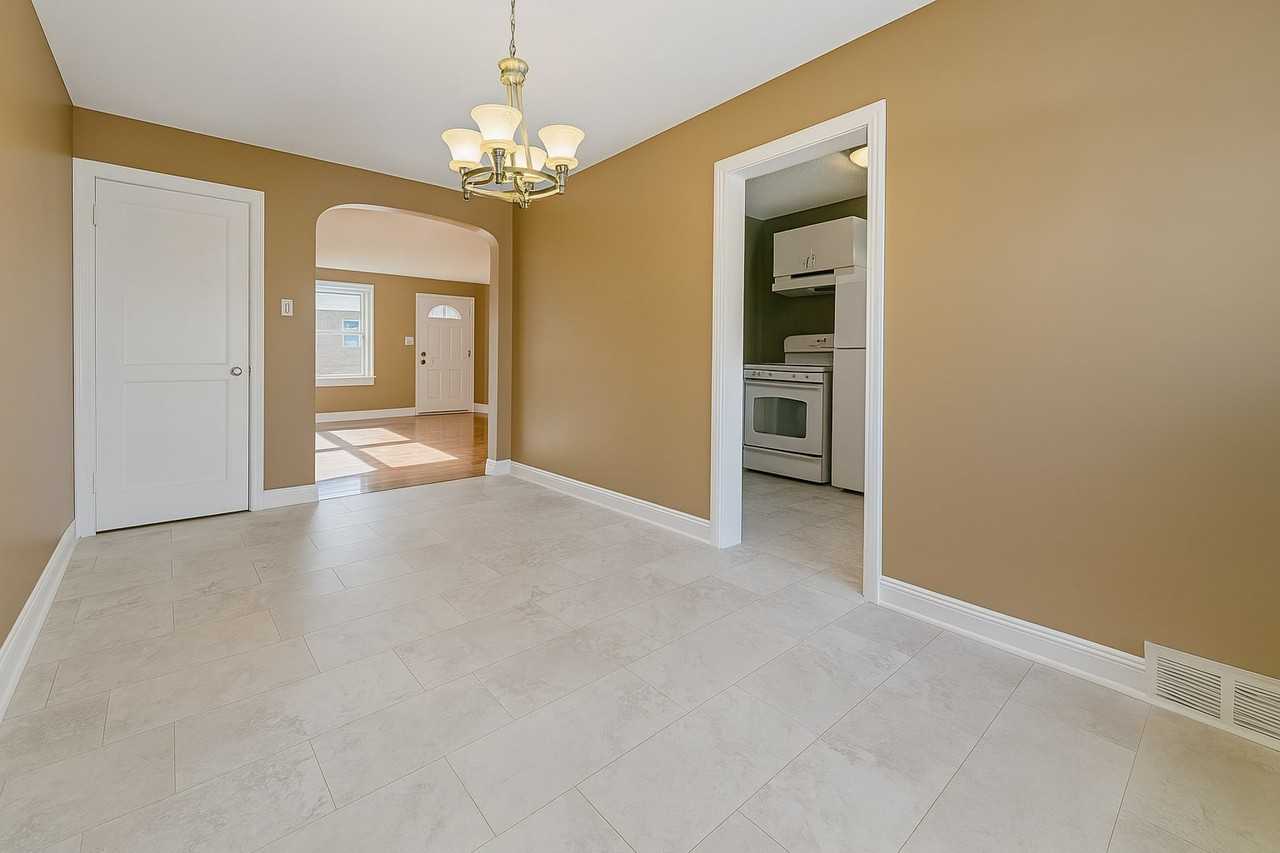 119 W Madison Ave - Photo 5 of 20