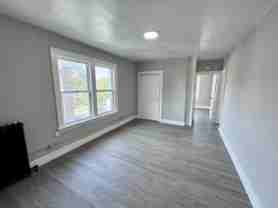 1518 University Avenue West #11 - Photo 1 of 1