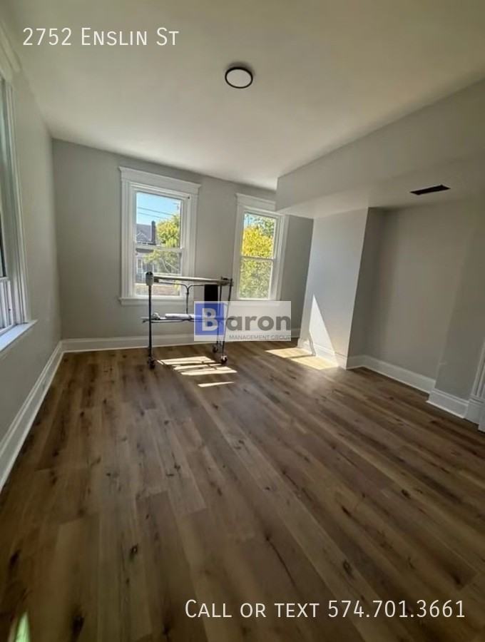 2752 Enslin Street - Photo 3 of 12