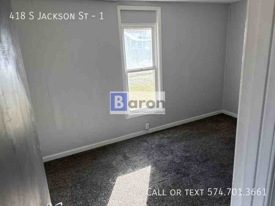418 S Jackson St #1 - Photo 6 of 6
