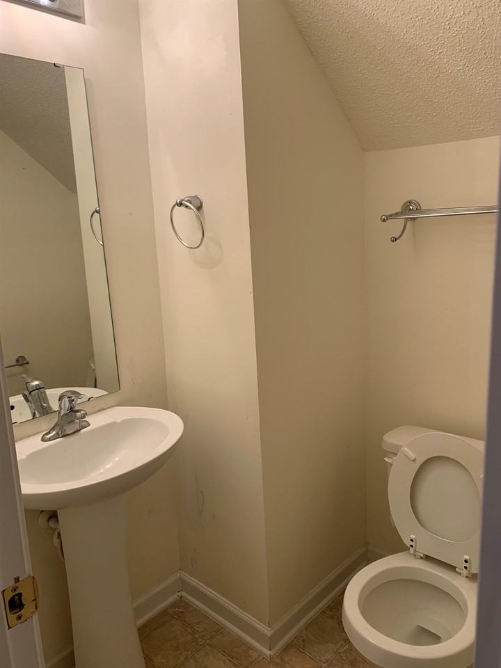 1800 Lake Carolina Drive - Photo 5 of 13