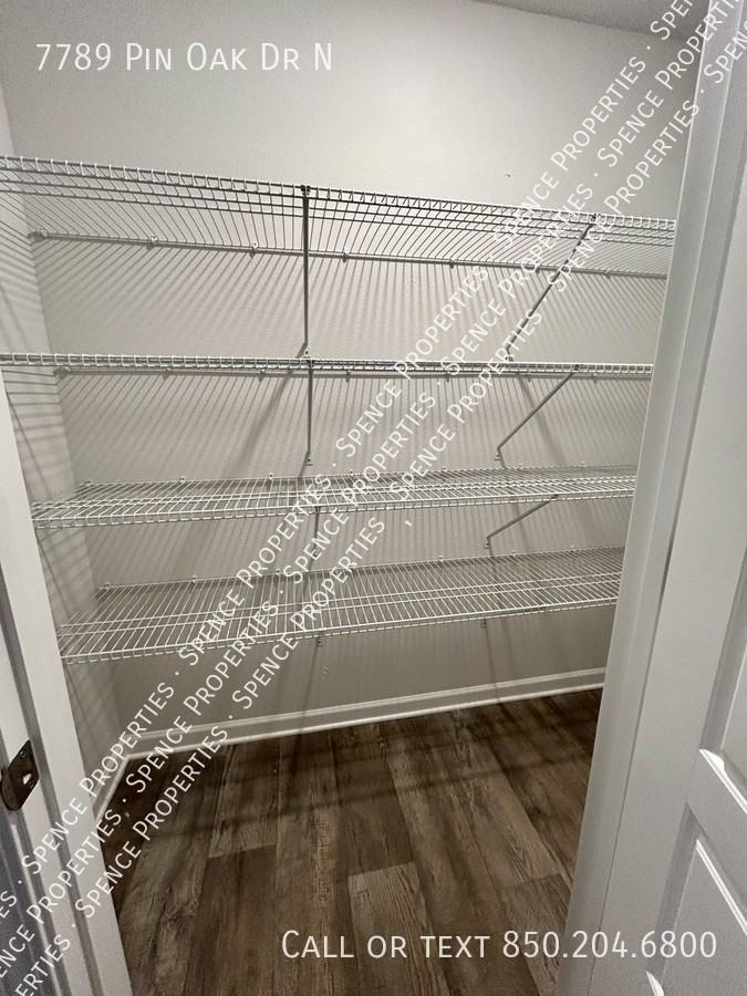 7789 7789 Pin Oak Dr N - Photo 6 of 6