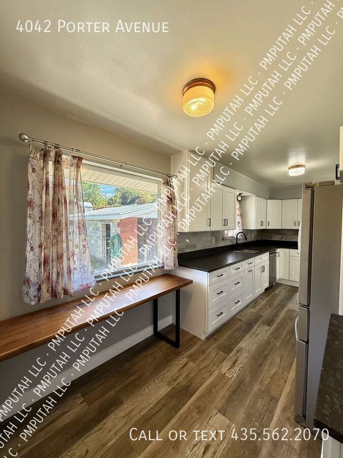 4042 Porter Ave - Photo 5 of 20