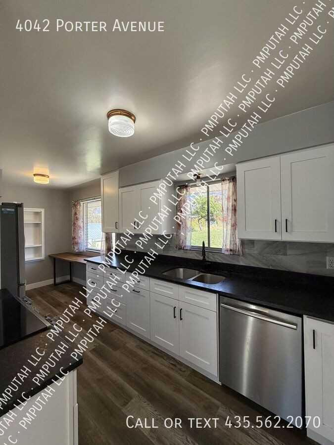 4042 Porter Ave - Photo 6 of 20