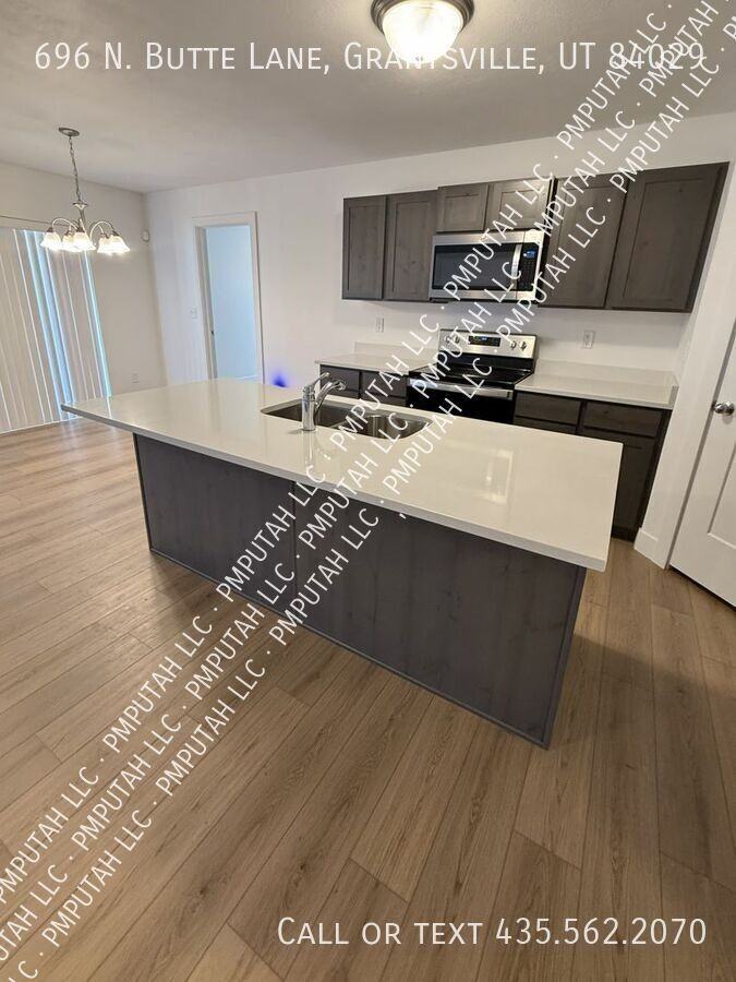 696 Butte Lane - Photo 4 of 21