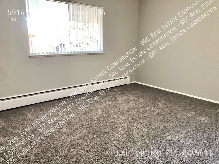 GRACE LANDINGS APARTMENTS - Photo 5 of 10