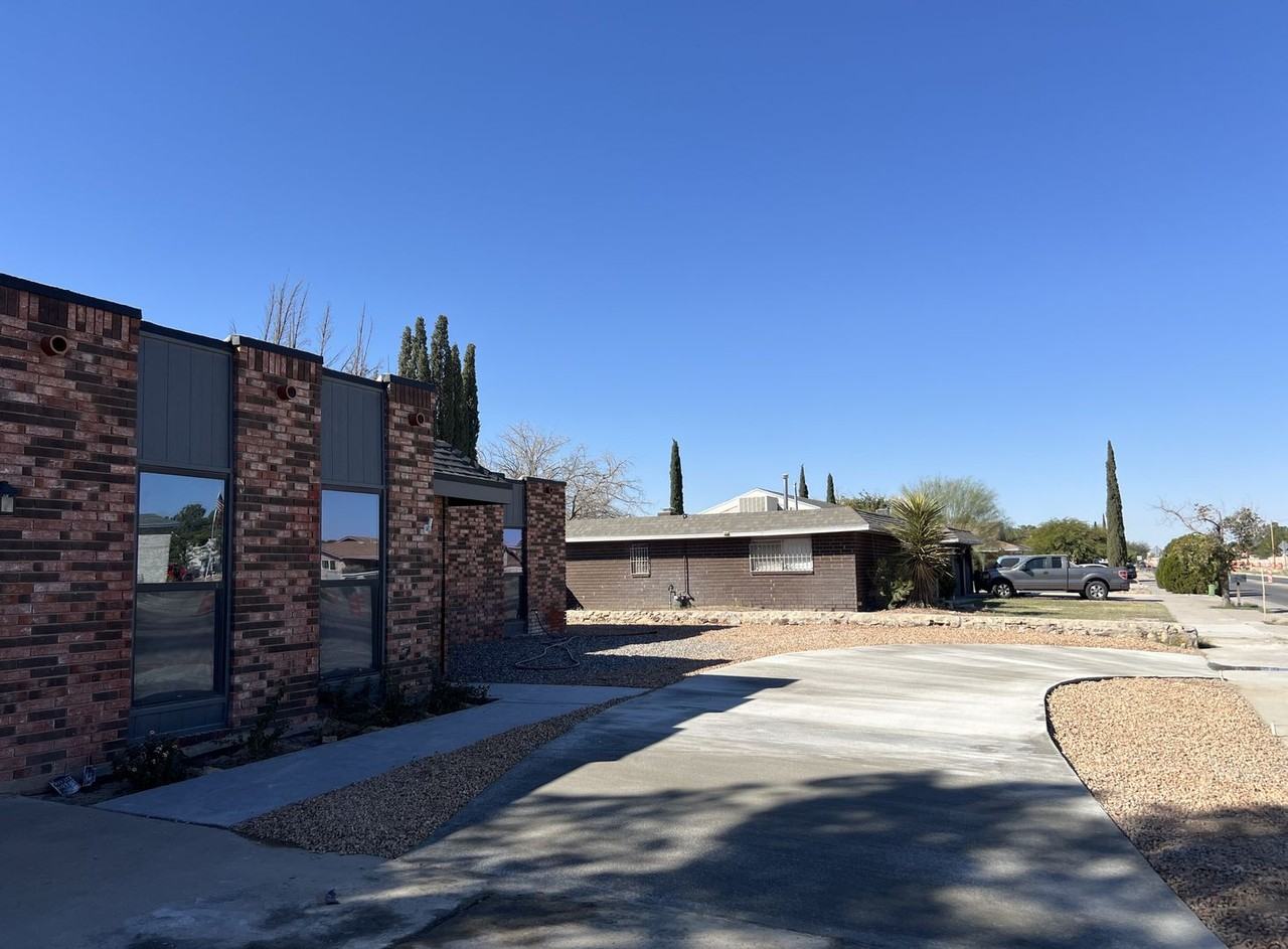 17001 Darrington Rd - Photo 4 of 50