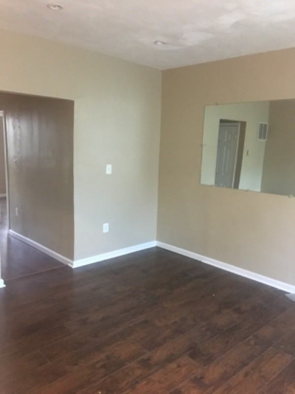 3400 Fairview Avenue - Photo 4 of 10