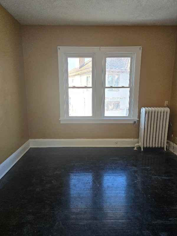 716 North Elwood Avenue - Photo 3 of 9