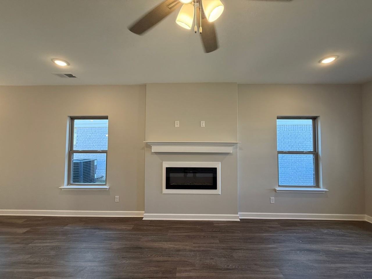 330 Maple St - Photo 7 of 19