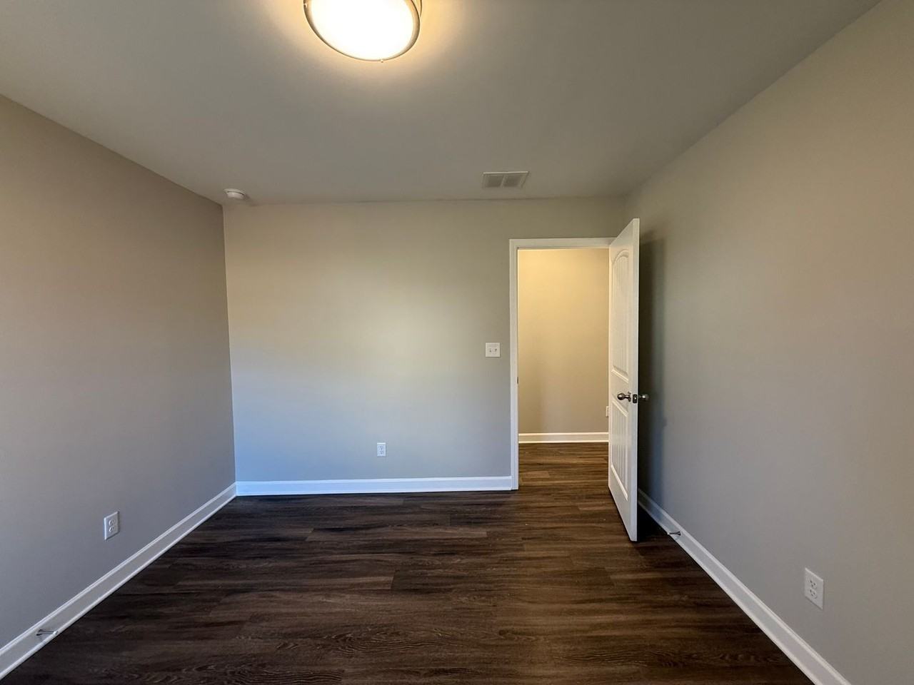 330 Maple St - Photo 7 of 18