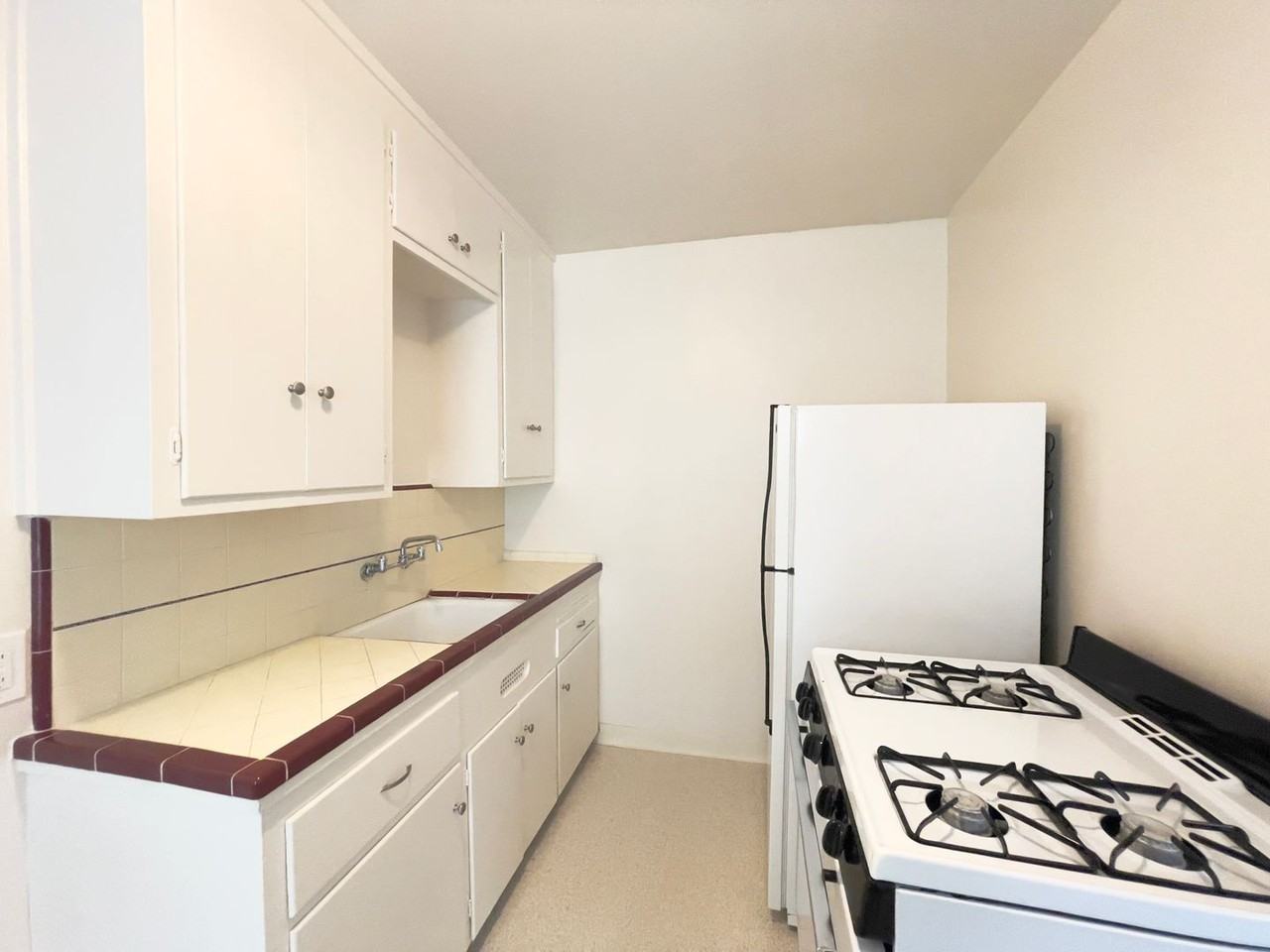 2230 10th Avenue - Photo 4 of 15