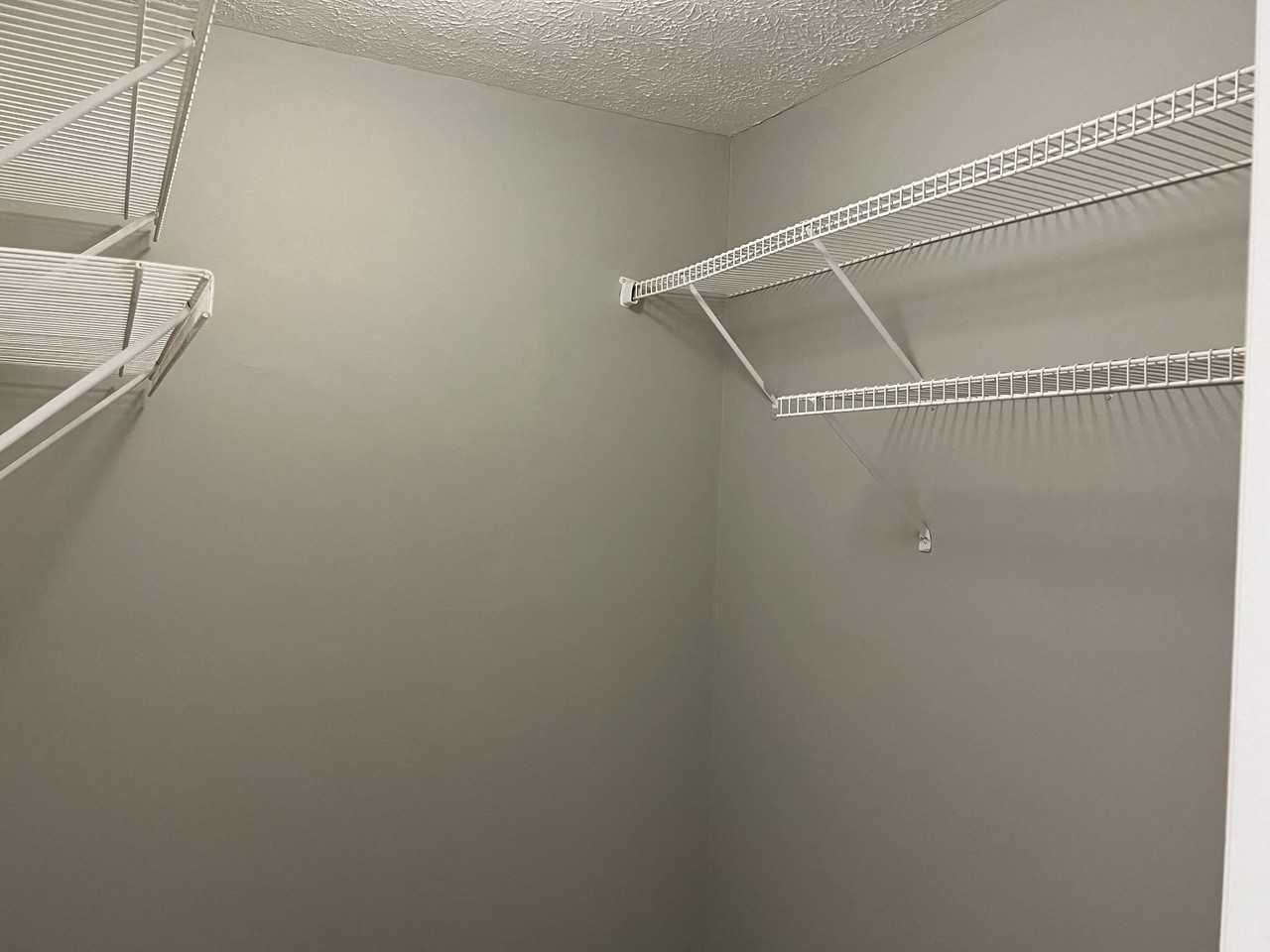 360 E Country Woods Dr - Photo 5 of 11