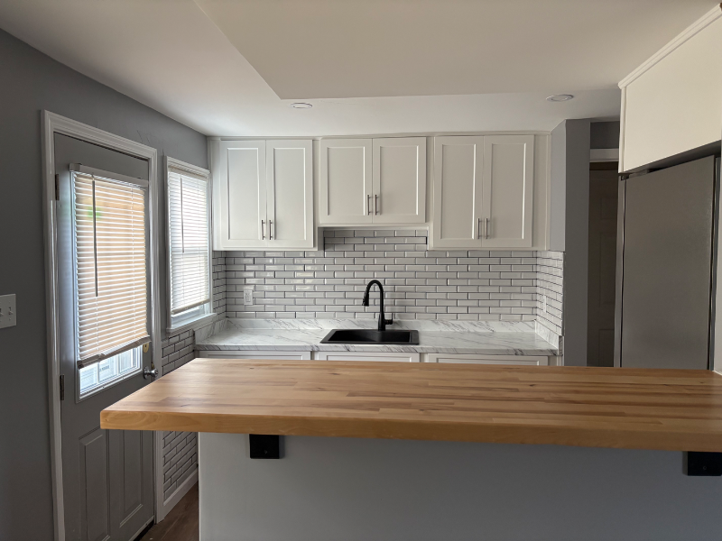 136 Kenview Ave #LEFT - Photo 2 of 14