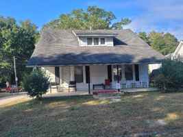 featured image of 517 Broad Street #A