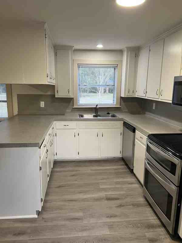 36605 Mobile Lane - Photo 2 of 4