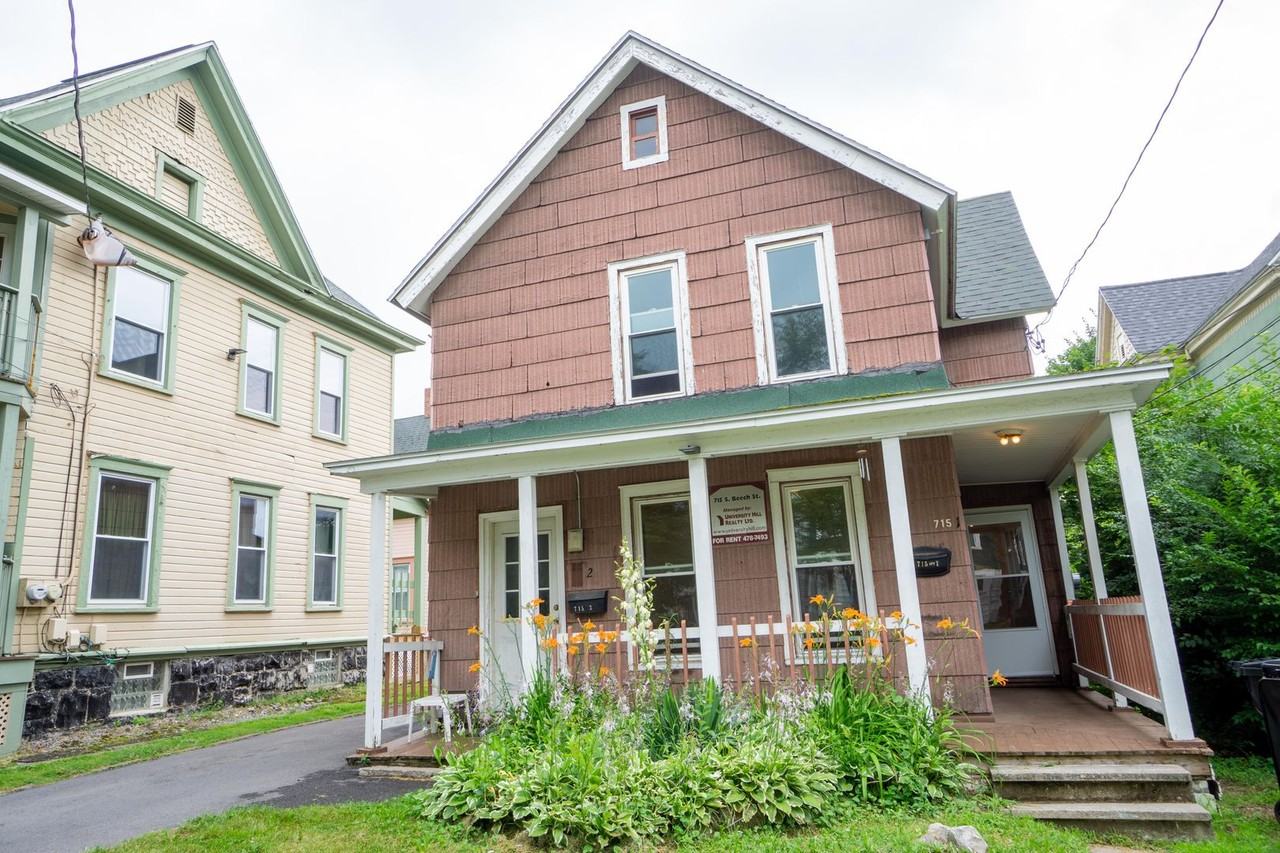 715 S Beech St - Photo 4 of 22