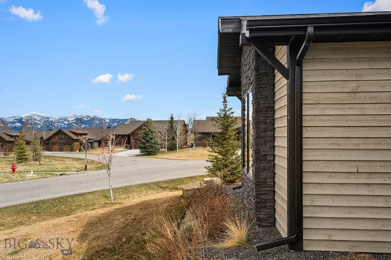 75 Highnoon Way #A - Photo 2 of 15