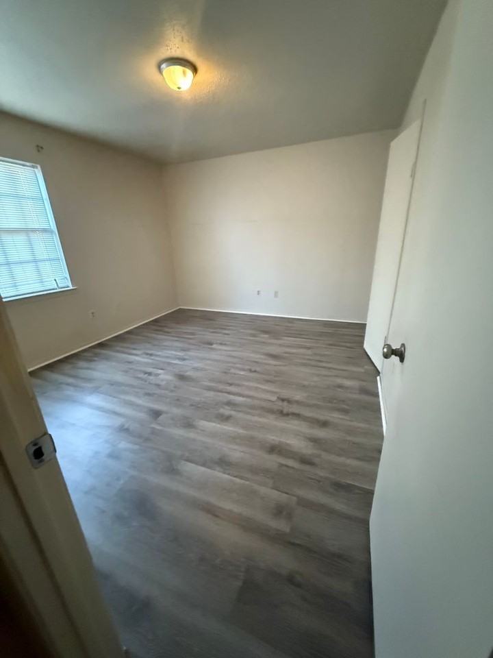 508 Lumpkin Ave #69 - Photo 3 of 6