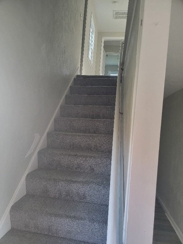 410 Middlesex St - Photo 3 of 20