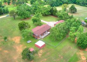 featured image of 11500 Canyon Oaks Drive