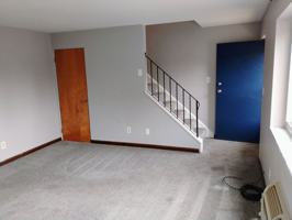 featured image of 924 Seneca Court