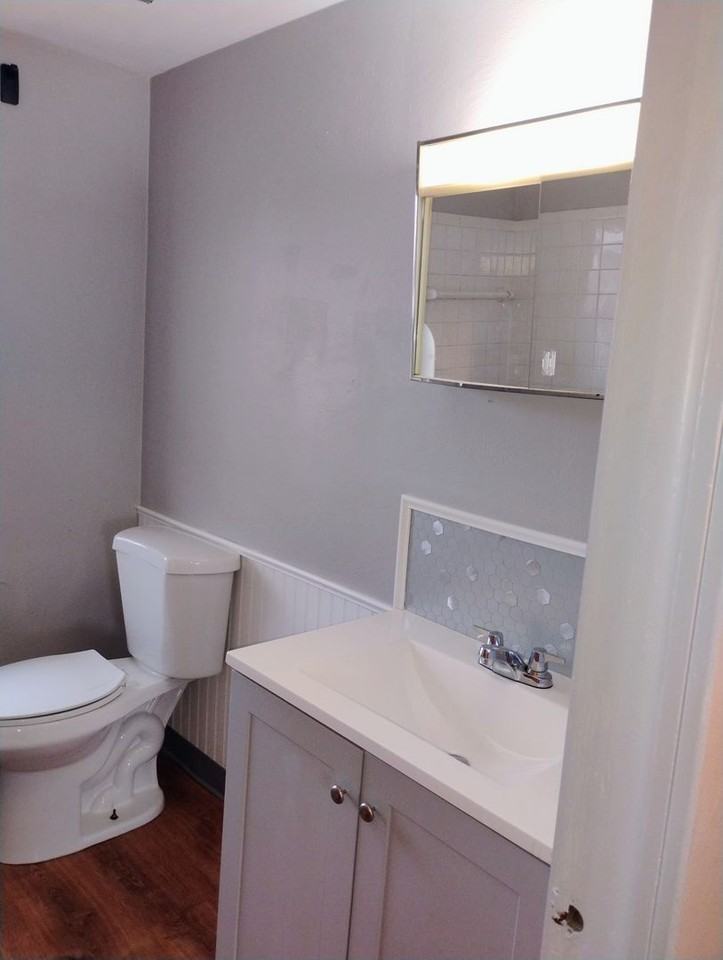 Greenock Manor 2 bedroom 1 bath apartment - Photo 6 of 13