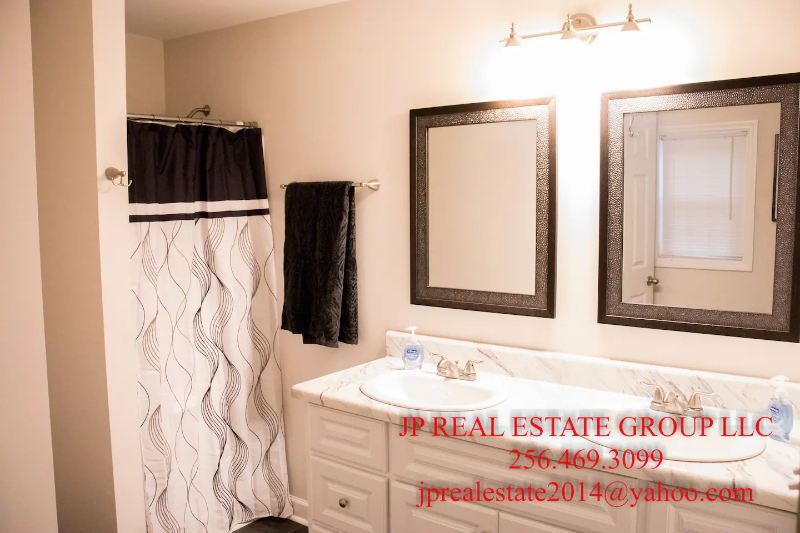 714 4th Avenue Southeast - Photo 4 of 4