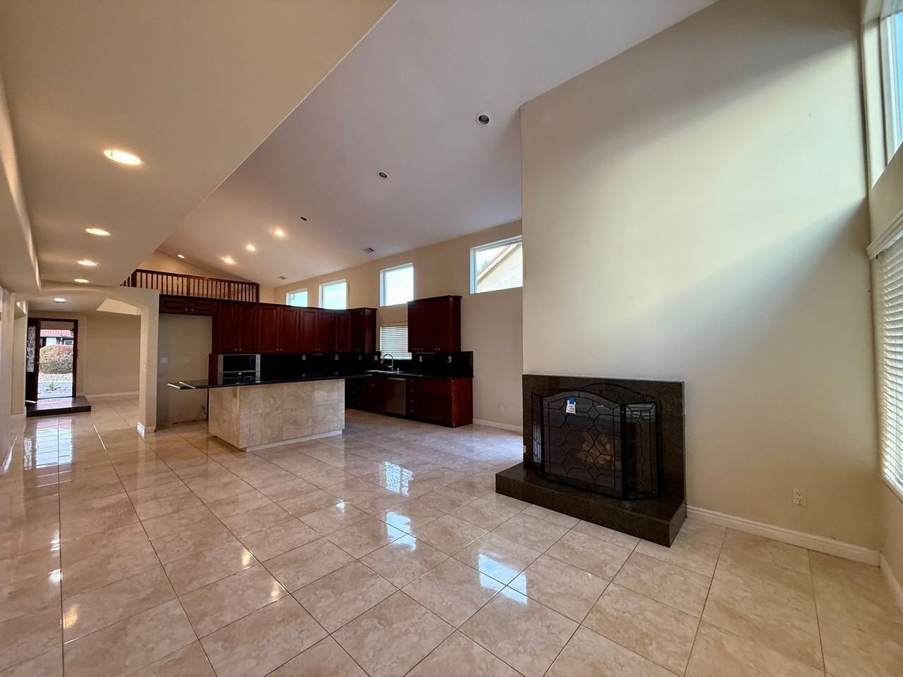 12665 Sundance Avenue - Photo 6 of 48