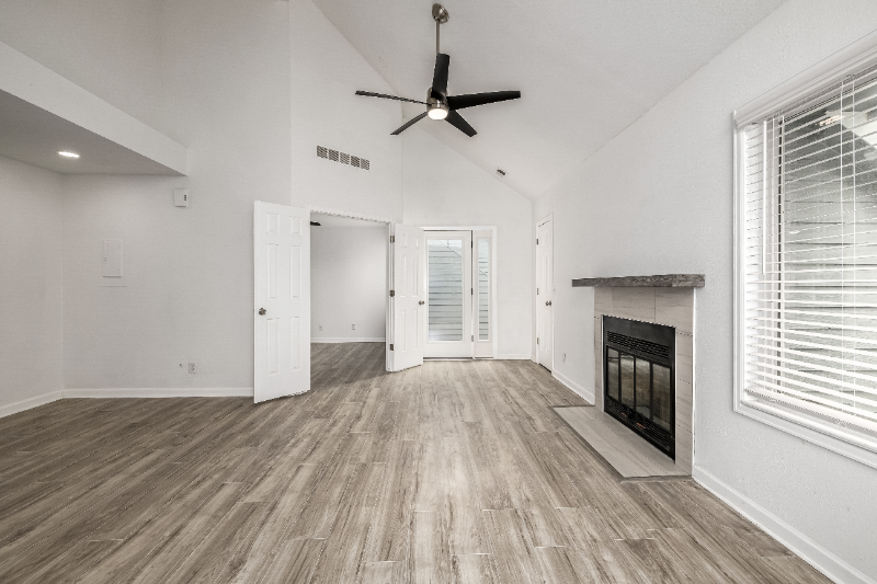 8500 East Jefferson Avenue #17C - Photo 3 of 20