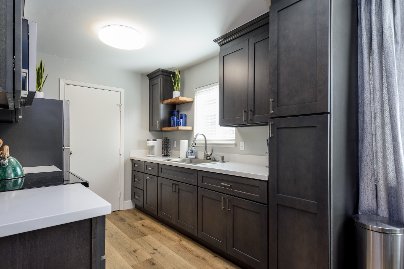 1176 King St - Photo 5 of 21