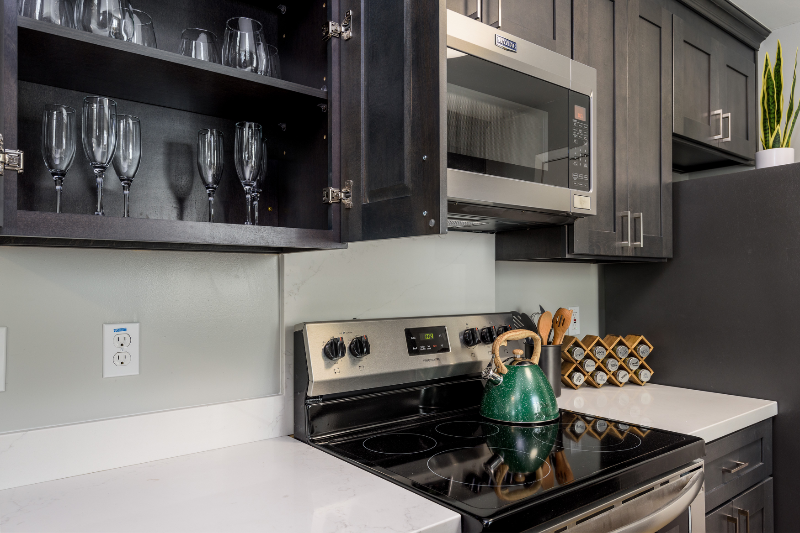 1176 King St - Photo 7 of 21