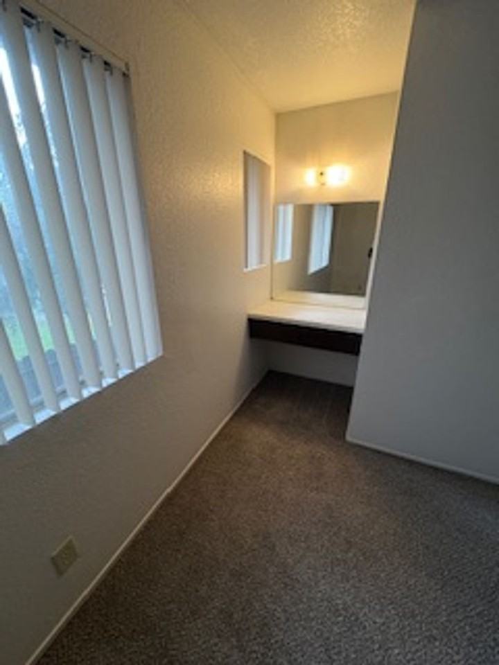 Venetian Bridges Duplexes - Photo 3 of 8