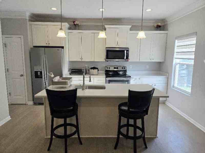 745 Guy Avenue - Photo 2 of 22