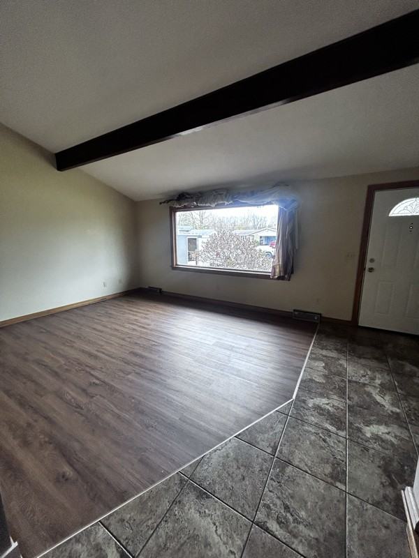 4025 Kenyon Ave - Photo 5 of 16