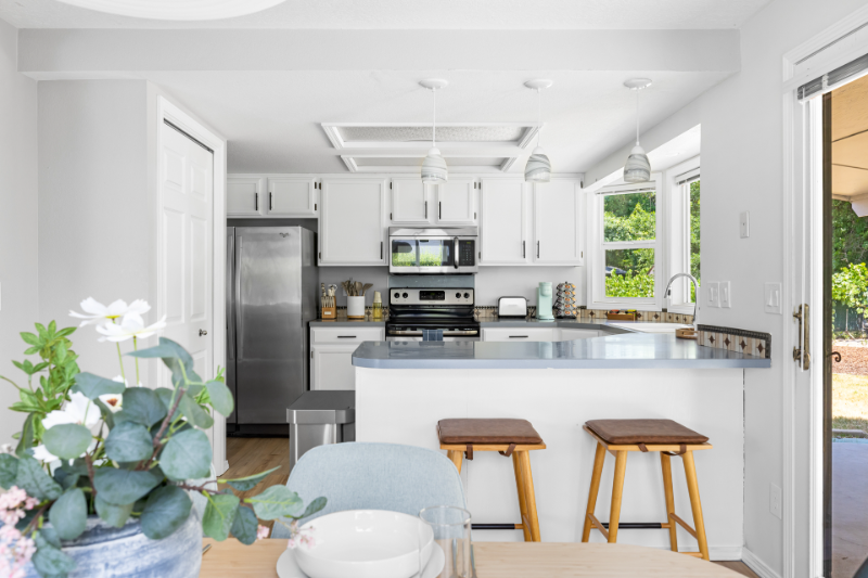 11800 W Bowmont St - Photo 7 of 20