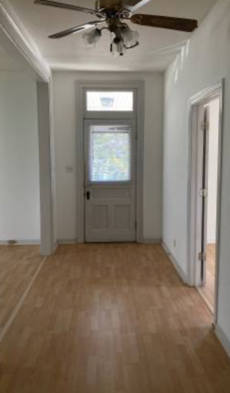 201 East Caldwell Avenue - Photo 2 of 7