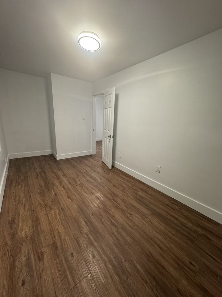 736 Stormont Street - Photo 7 of 23