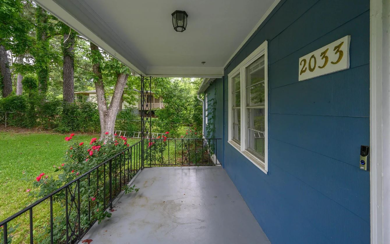 2033 E Lake Blvd - Photo 4 of 20