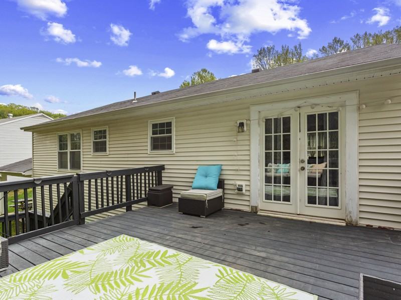 2007 Robert Bowie Dr - Photo 2 of 15