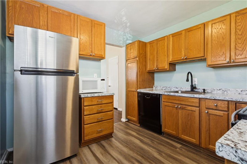 301 Pepper Mill Ct - Photo 6 of 20