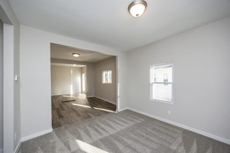 1332 E Sheridan Ave - Photo 3 of 20