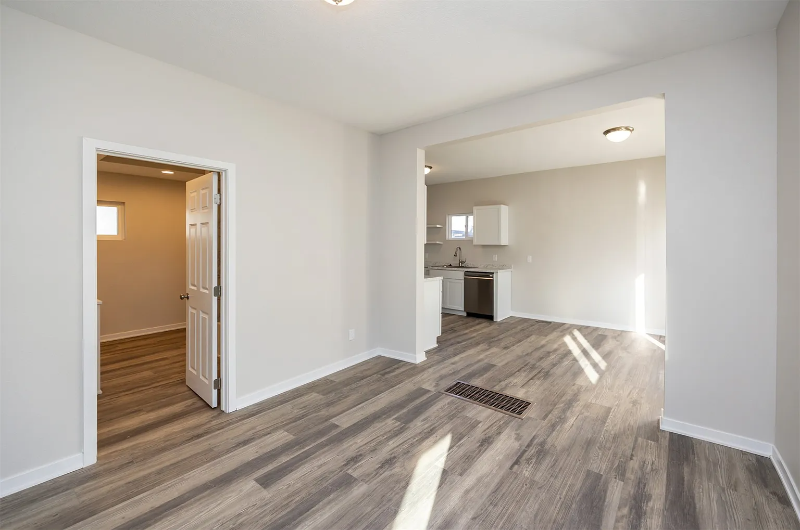 1332 E Sheridan Ave - Photo 6 of 20