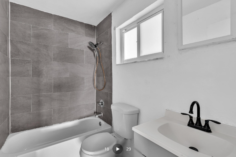 2160 Nwstreet #16 - Photo 5 of 7