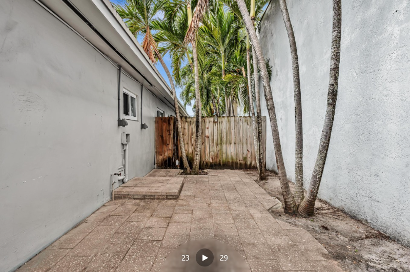 2160 Nwstreet #16 - Photo 6 of 7