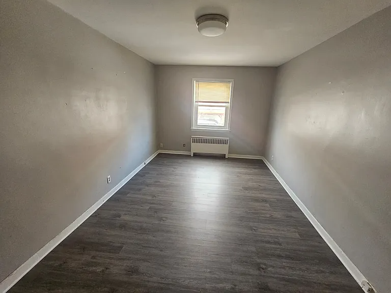 6315 Everett Ave #A20 - Photo 2 of 9