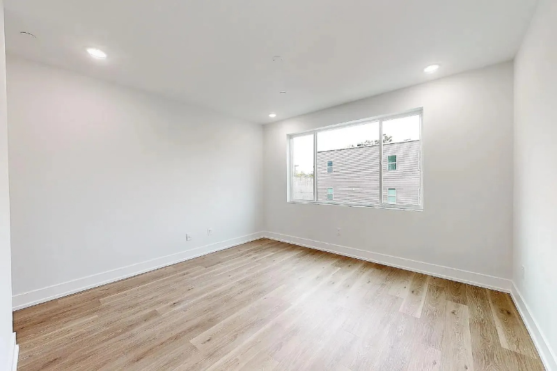 1726 W Susquehanna Ave - Photo 4 of 14